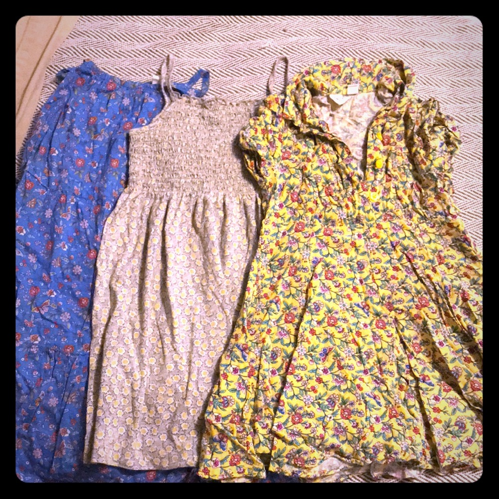 Lot of 3 Gap dresses 4T